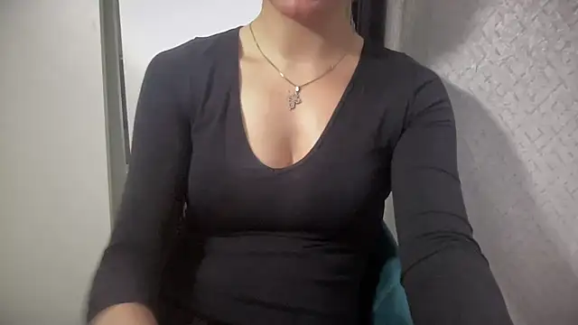 Zarevia stripchat live cam model
