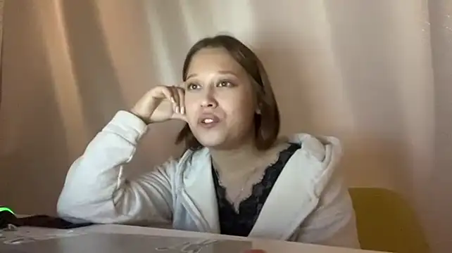 InsaneRepute stripchat live cam model