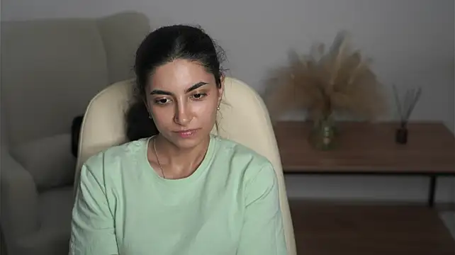 TrudyFouse stripchat live cam model