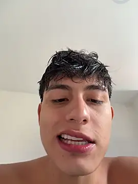 Lander_Cruz stripchat live cam model