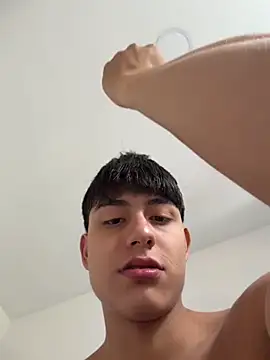 Lander_Cruz stripchat live cam model