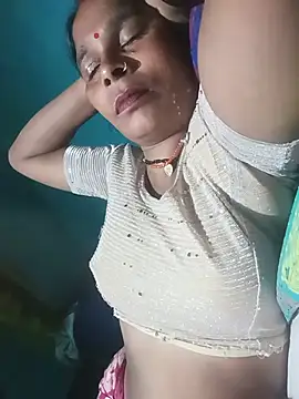 Rt_shreya stripchat live cam model