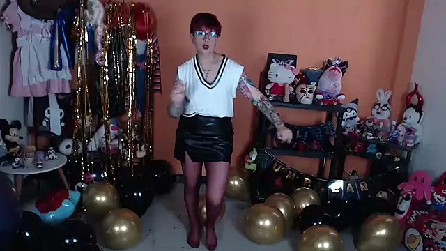 MissMiia2 stripchat live cam model