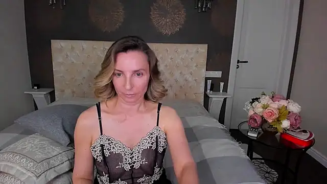 AllisonWilliams stripchat live cam model