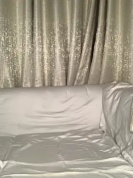 madelltheebony stripchat live cam model
