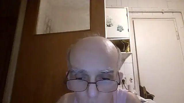 mariusica1@xh stripchat live cam model