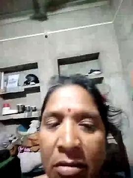 Loomaraj stripchat live cam model