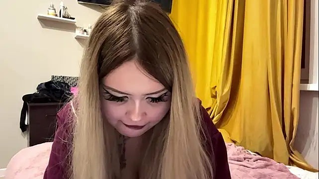 moonluv33 stripchat live cam model