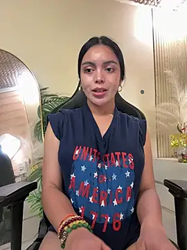 TS-SimplyTheBest stripchat live cam model