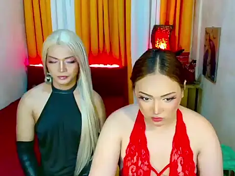 Phenomenal_Shemale stripchat live cam model