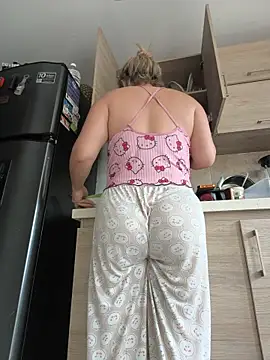 violet-grey stripchat live cam model