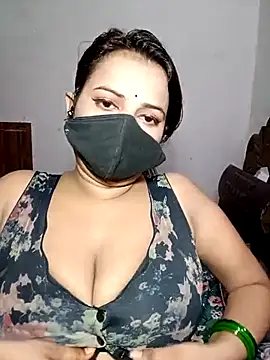 sweety-girll stripchat live cam model