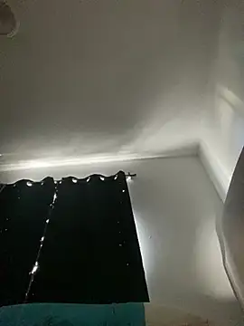 GusanoDelicioso stripchat live cam model