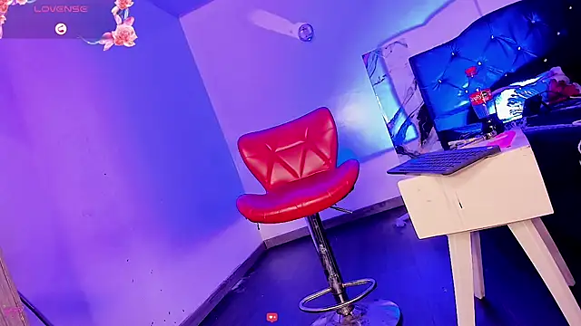 Rossedewitt_ stripchat live cam model