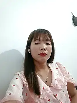 AmyLinee01 stripchat live cam model