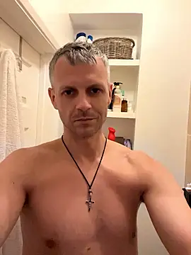 ChiefApron5 stripchat live cam model