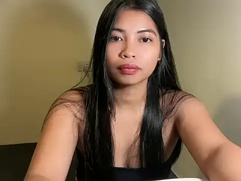 zafarina_18 stripchat live cam model