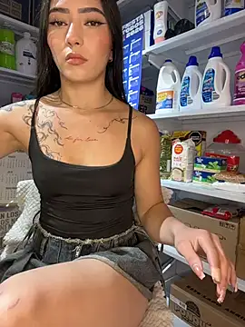 AMBERBUNNY_ stripchat live cam model