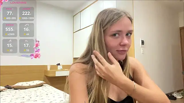 One_On_Mllion stripchat live cam model
