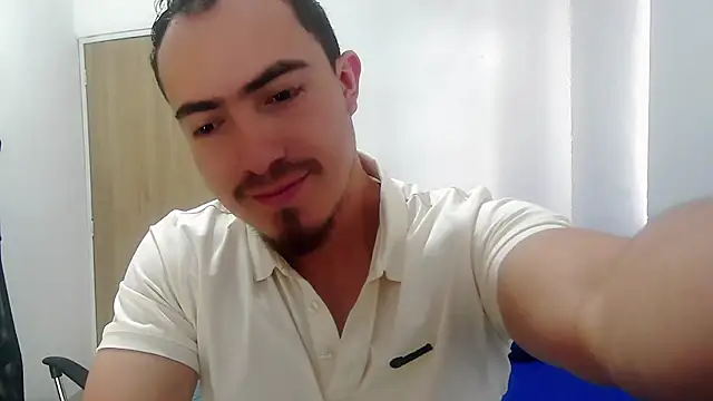 TouchDaddy4 stripchat live cam model