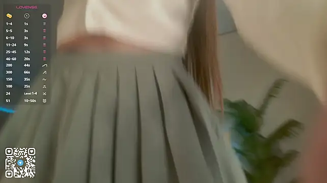 Lunainnk stripchat live cam model