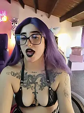 LilithDark666 stripchat live cam model