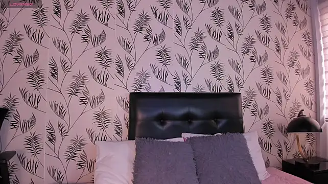 SophiaRivers stripchat live cam model