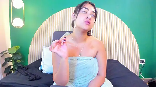 amberhanks stripchat live cam model