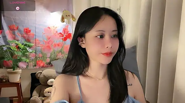 -rosiie- stripchat live cam model