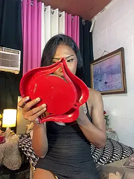 Tarah_victoria_collins stripchat live cam model