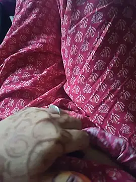 Khushi47 stripchat live cam model