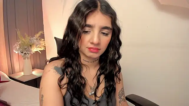 Abriil_cutee stripchat live cam model