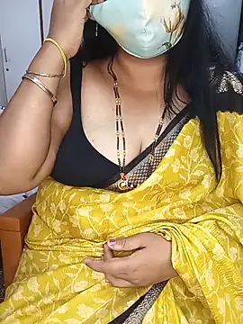 Ragavi-kannada-telugu stripchat live cam model