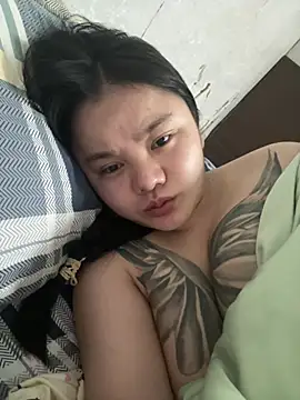 leo-kitty stripchat live cam model