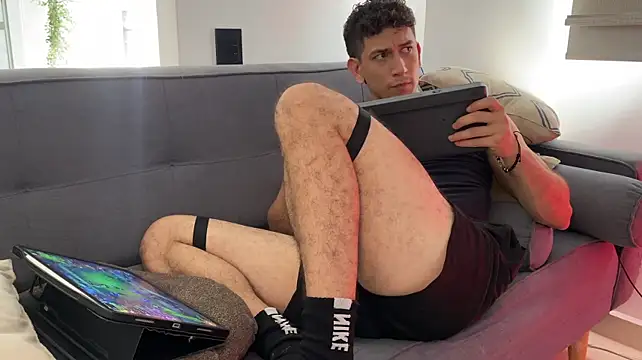 chicoinhibido stripchat live cam model
