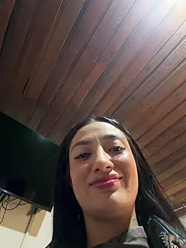 mariiana-diaz stripchat live cam model