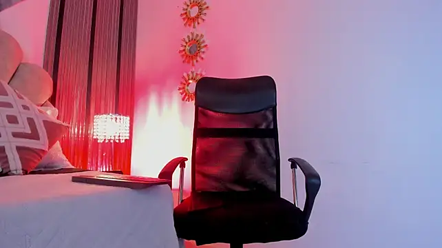 MsCeleste_ stripchat live cam model