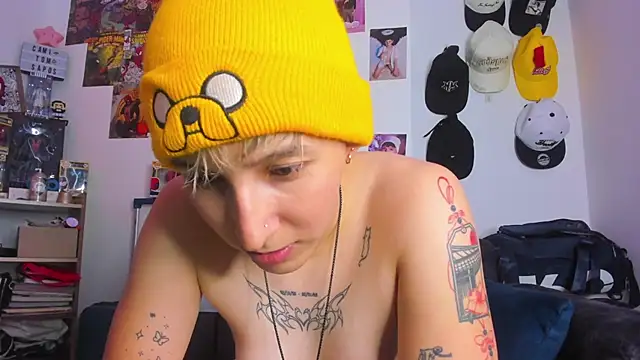 Mikeking14 stripchat live cam model
