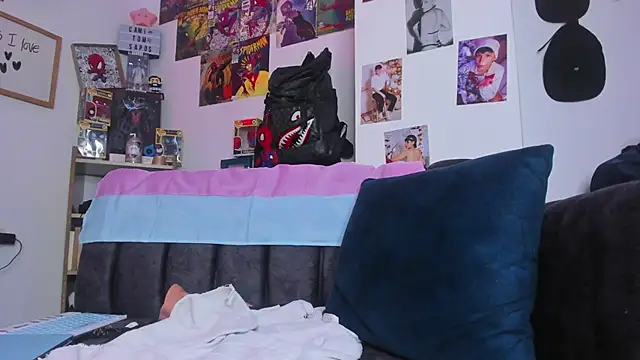 Mikeking14 stripchat live cam model