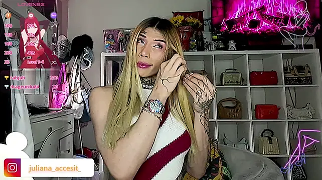 caroline_cossei stripchat live cam model