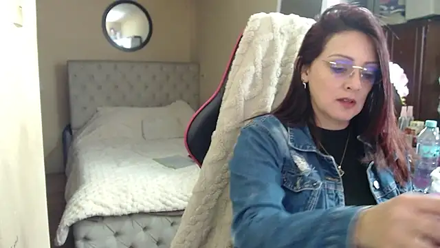Carol_Scottt stripchat live cam model