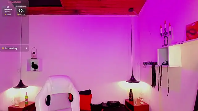 Trinityy__ stripchat live cam model