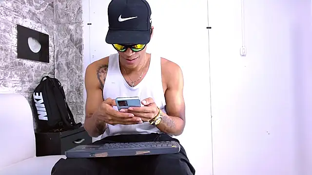 Harin_Prize stripchat live cam model