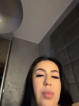 Andrestarr stripchat live cam model