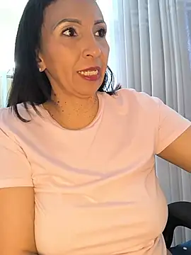 Mrsvictoriaaa stripchat live cam model
