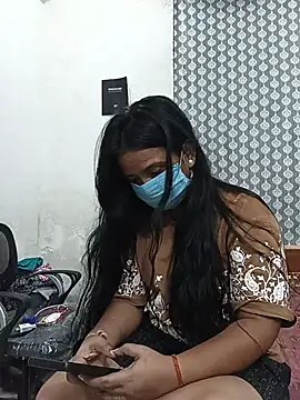 Riya_hot8 stripchat live cam model