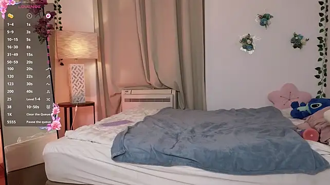 LumiNika stripchat live cam model