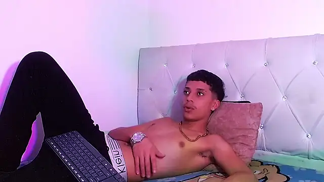 jl_brayan12 stripchat live cam model