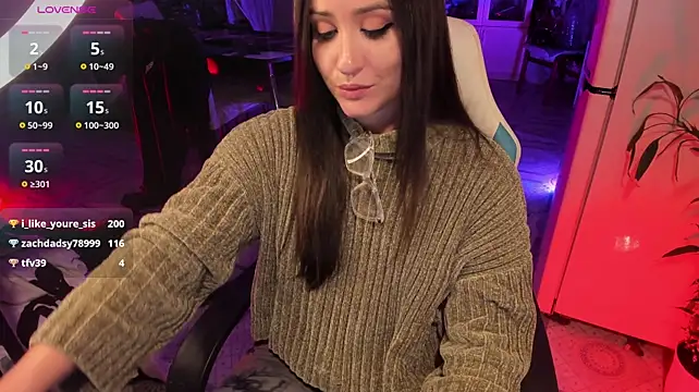 Sserendipityy stripchat live cam model