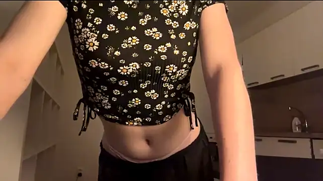 runawyin stripchat live cam model